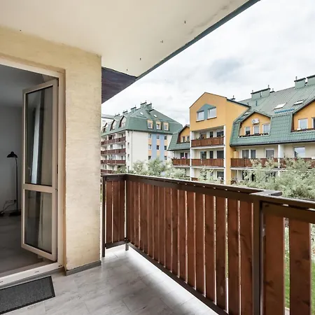 Nowodwory Cosy Apartment Warsaw